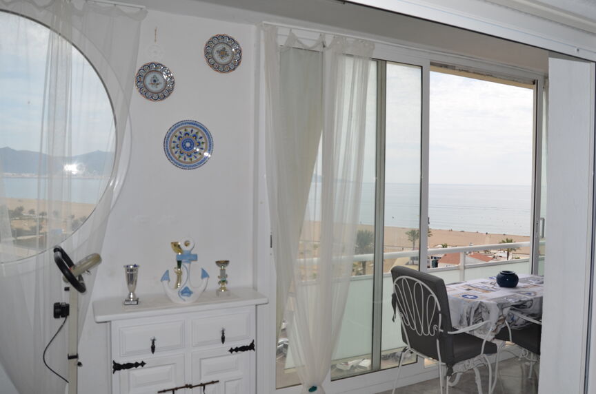 Superb sea view apartment