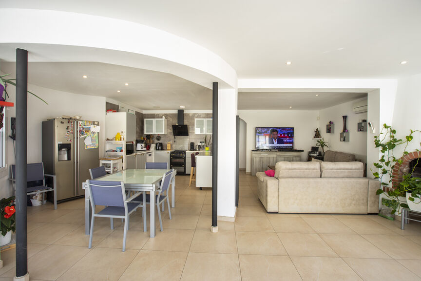 Villa 2 chambres piscine secteur résidentiel  Alberes EMPURIABRAVA