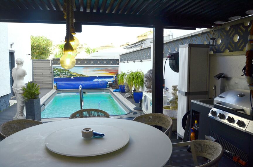 Nice house in San Maurici Empuriabrava