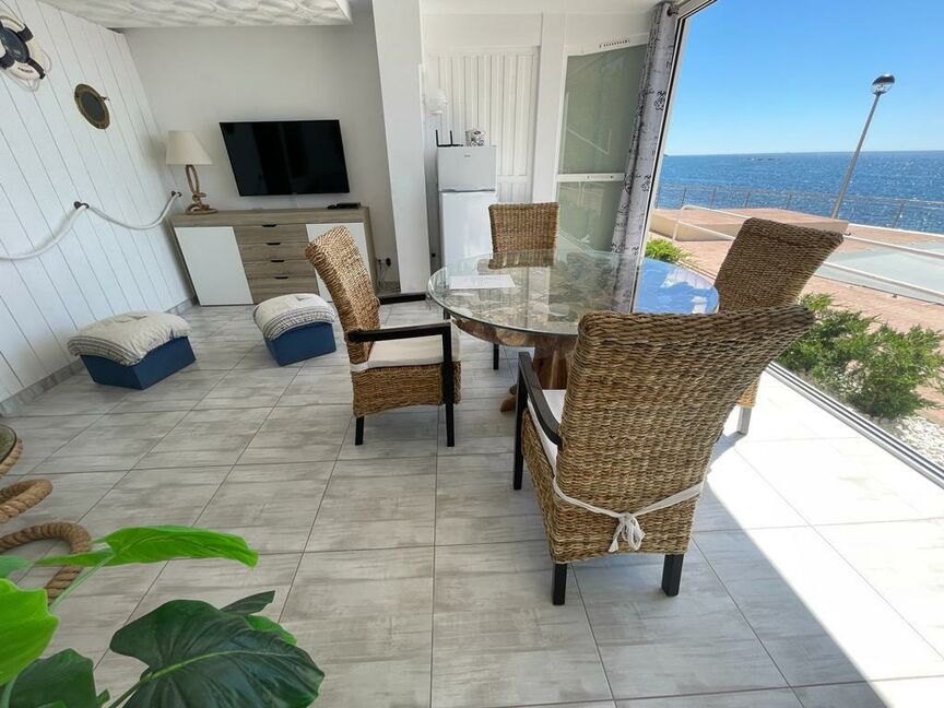 Apartament a primera línia de mar a Canyelles Roses vista mar