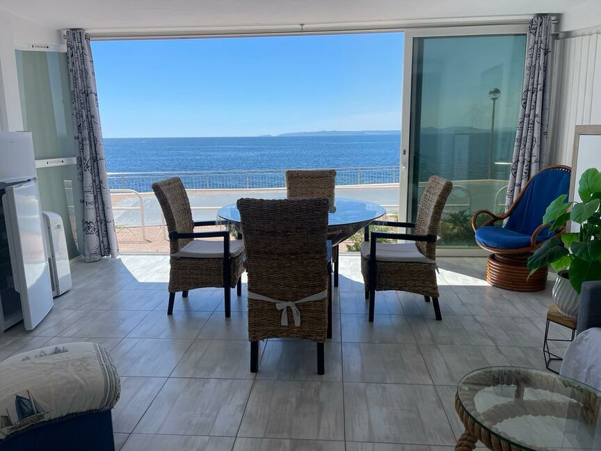 Apartament a primera línia de mar a Canyelles Roses vista mar