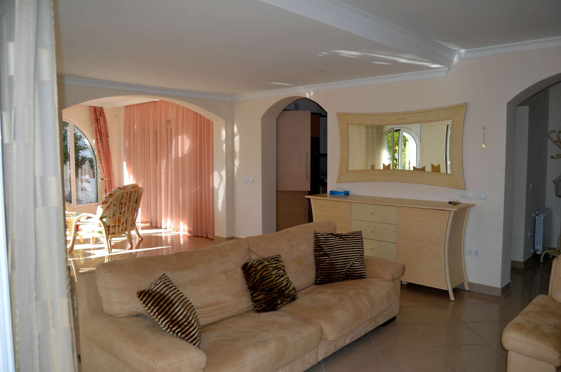 Villa with 25m of mooring on sale in Empuriabrava.