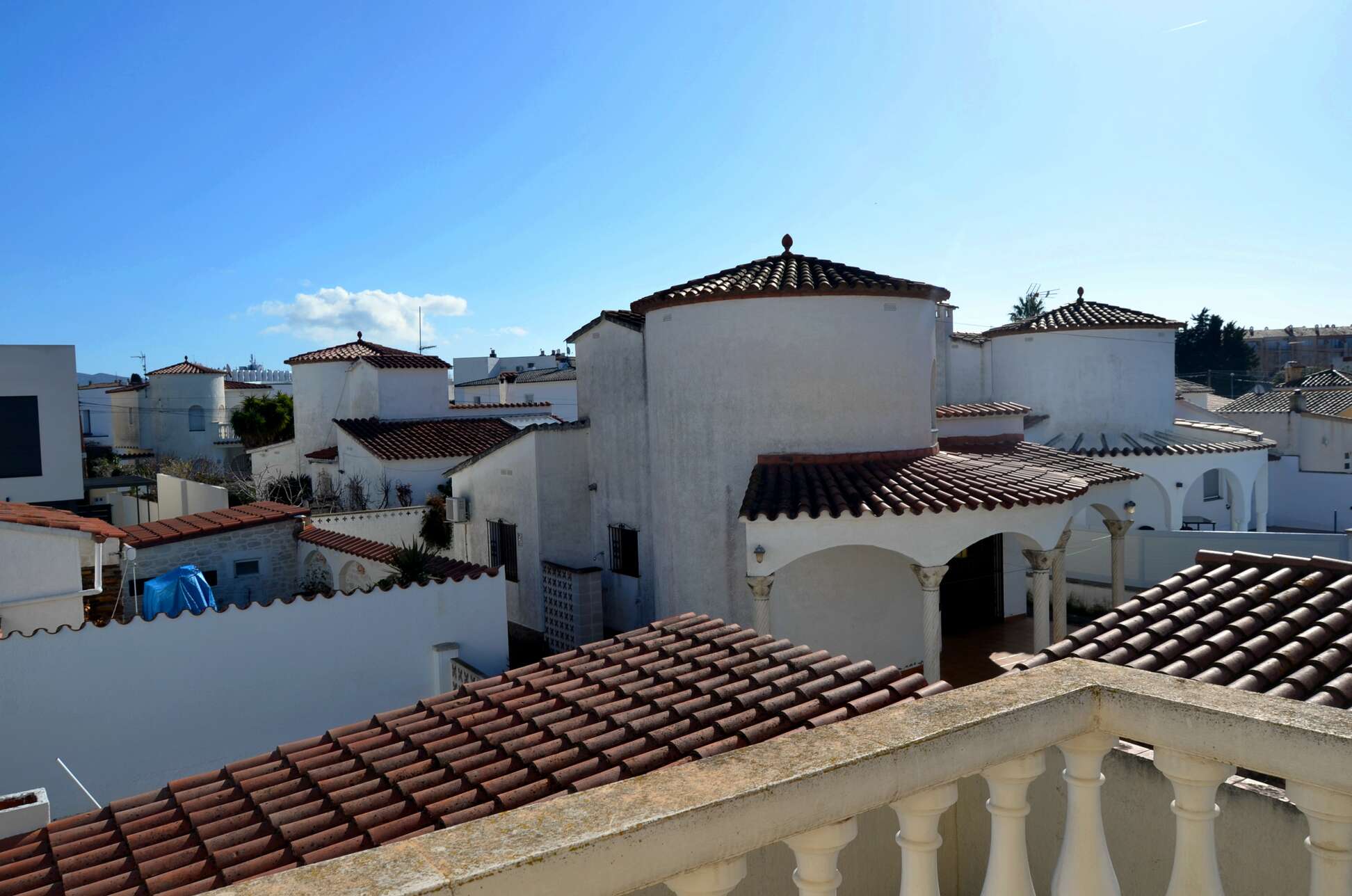 Villa de 3 dormitorios, vista al canal en Empuriabrava