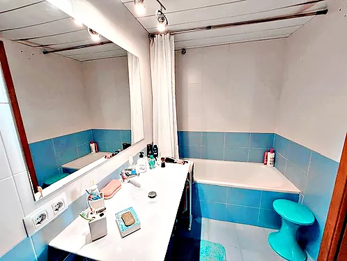 Superb 2-bedroom apartment with parking and pool in Empuriabrava.