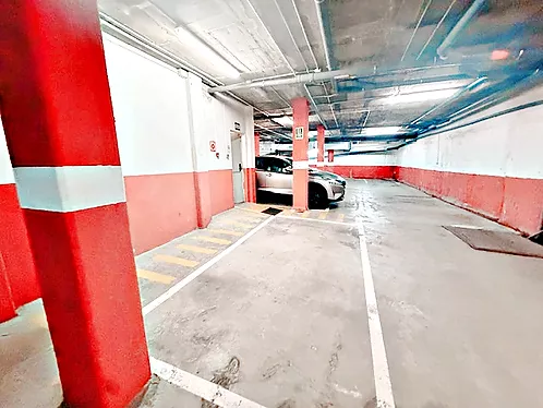 Superb 2-bedroom apartment with parking and pool in Empuriabrava.