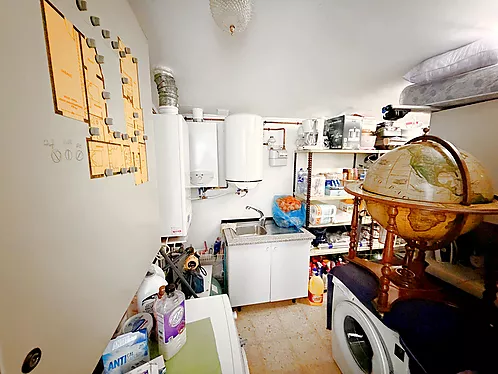 Grande villa avec amarre de 19 m sur un canal large