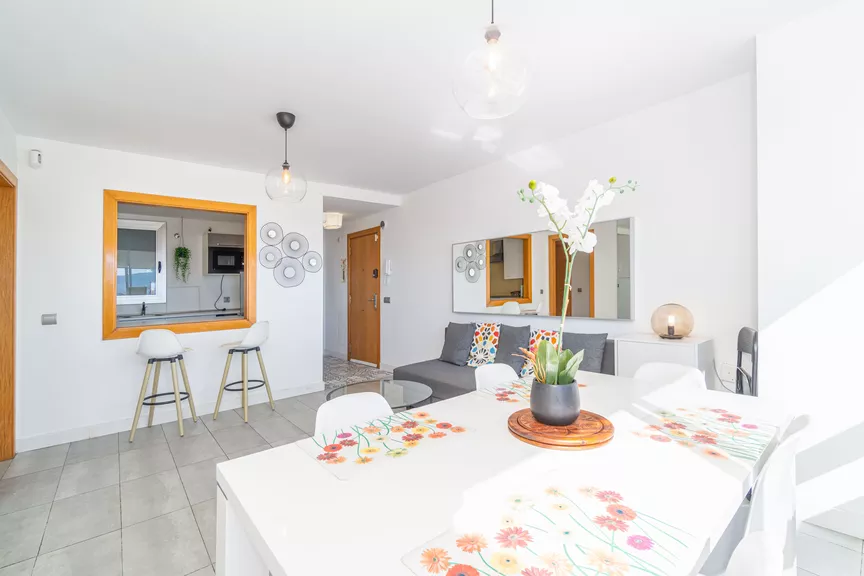 Sea view, 2 bedrooms !!!! OPPORTUNITY