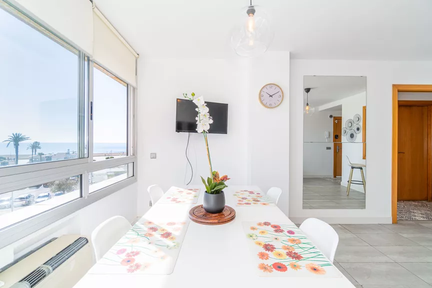 Sea view, 2 bedrooms !!!! OPPORTUNITY