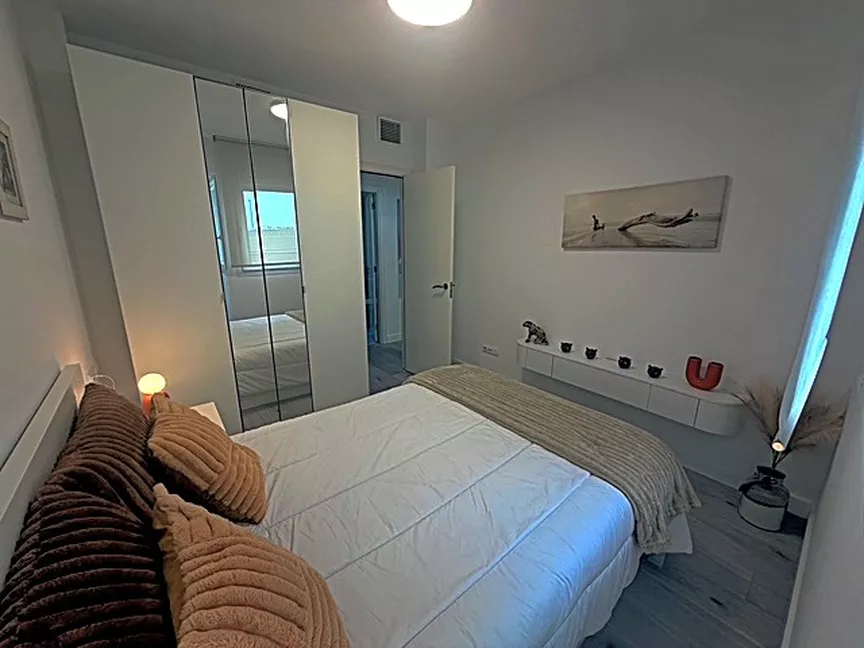 Magnificent 2-bedroom apartment, terrace, rooftop pool
