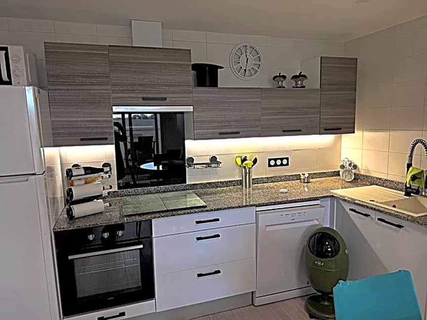 Magnificent 2-bedroom apartment, terrace, rooftop pool