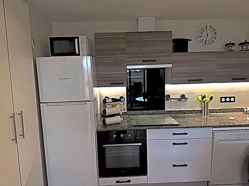 Magnificent 2-bedroom apartment, terrace, rooftop pool