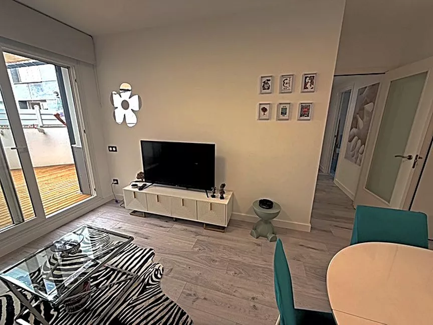Magnificent 2-bedroom apartment, terrace, rooftop pool