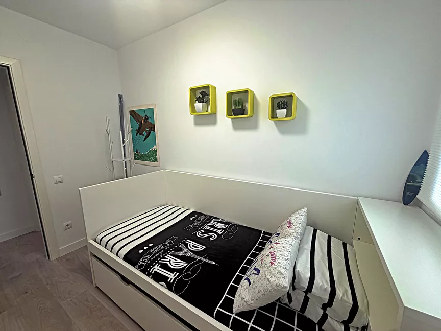 Magnificent 2-bedroom apartment, terrace, rooftop pool