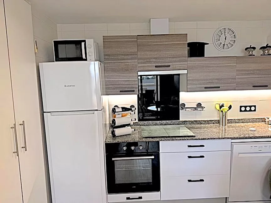 Magnífico apartamento de 2 dormitorios, terraza y piscina en la azotea