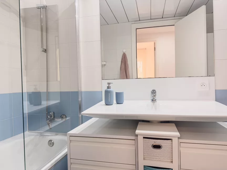 Magnífico apartamento de 2 dormitorios, terraza y piscina en la azotea