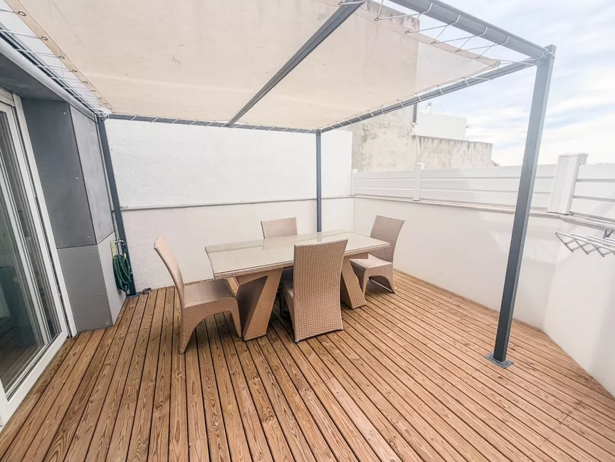 Magnífico apartamento de 2 dormitorios, terraza y piscina en la azotea