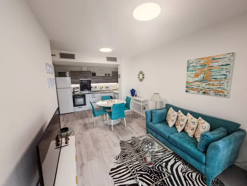 Magnífico apartamento de 2 dormitorios, terraza y piscina en la azotea