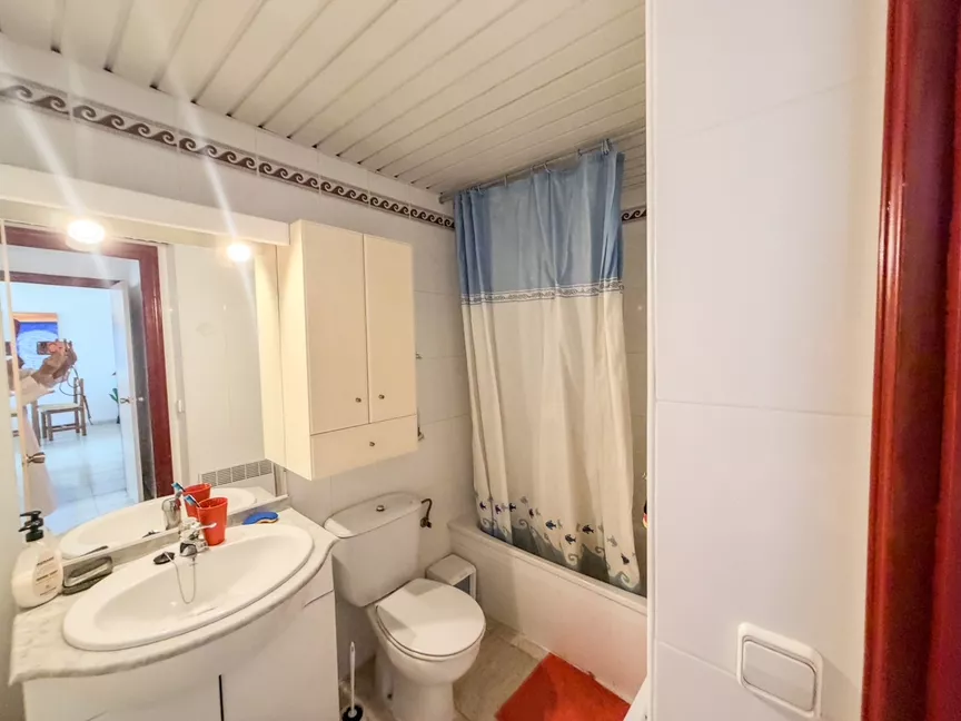 2-bedroom beachfront apartment in Empuriabrava