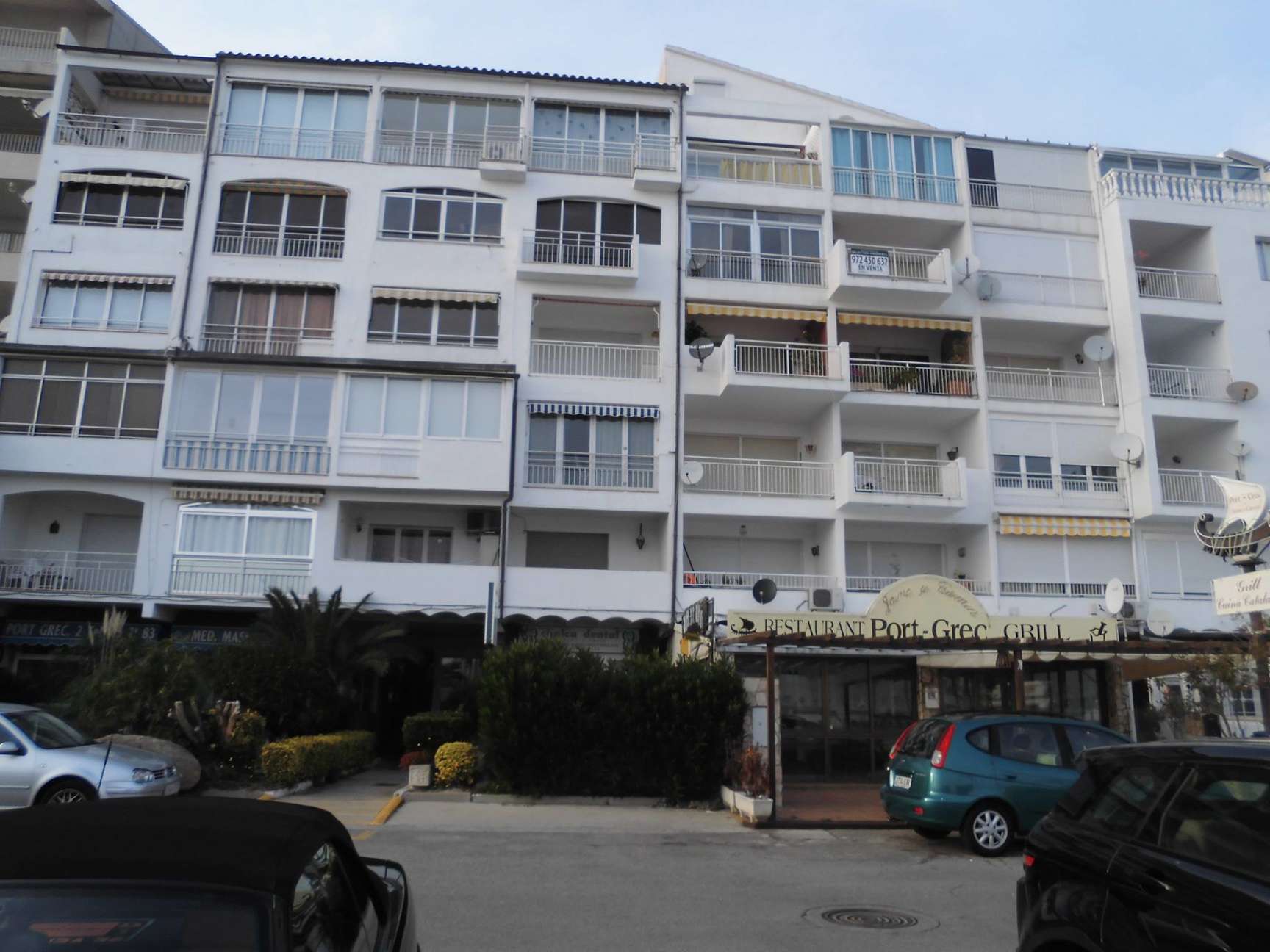 Apartament acollidor amb vistes al mar i port d'Empuriabrava