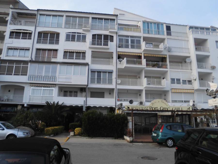 Coquet appartement vue mer et port d'Empuriabrava en vente