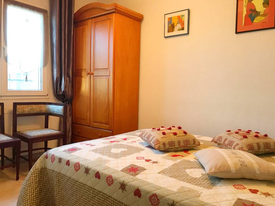 Superb single storey villa just steps from the beach of Empuriabrava