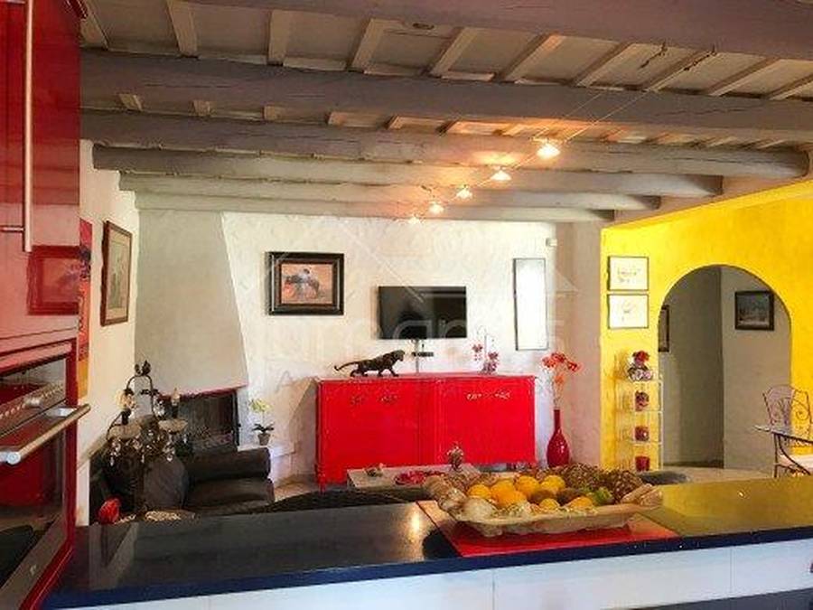 Superb single storey villa just steps from the beach of Empuriabrava